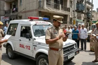 छावला पुलिस का बड़ा एक्शन: फरीदाबाद के सिक्योरिटी गार्ड को मेट्रो स्टेशन बुलाकर बनाया बंधक, फर्जी SHO समेत 3 महिलाएं गिरफ्तार
