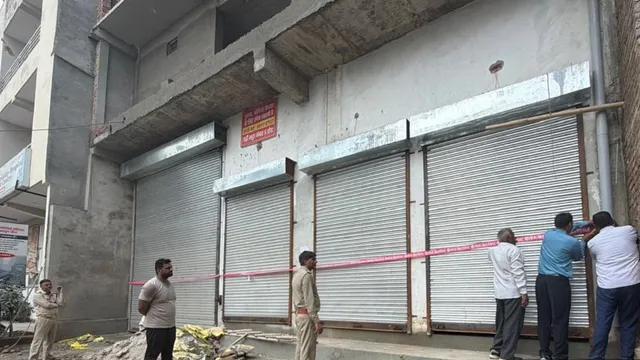 गाजियाबाद में अवैध निर्माण पर प्राधिकरण का शिकंजा, वेयरहाउस ध्वस्त और कई दुकानें सील