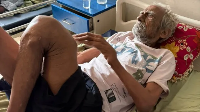 बेटे के लिए छोड़ी नौकरी, उसी ने तोड़ी हड्डी! मैनपुरी के 80 वर्षीय बुजुर्ग की दर्दनाक कहानी