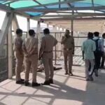 गाजियाबाद में सनसनी: दिल्ली-हापुड़ रोड फुटओवर ब्रिज पर मिला अज्ञात व्यक्ति का शव, शिनाख्त में जुटी पुलिस