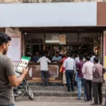 Delhi Liquor App: दिल्ली में शराब की ऑनलाइन बुकिंग शुरू, एप से पेमेंट कर ठेके से मिलेगी डिलीवरी; जानें नियम व शर्तें