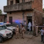 ग्रेटर नोएडा में 12 साल के बच्चे का शव मिला: बाथरूम में लटका हुआ था, परिजन ने हत्या की आशंका जताई