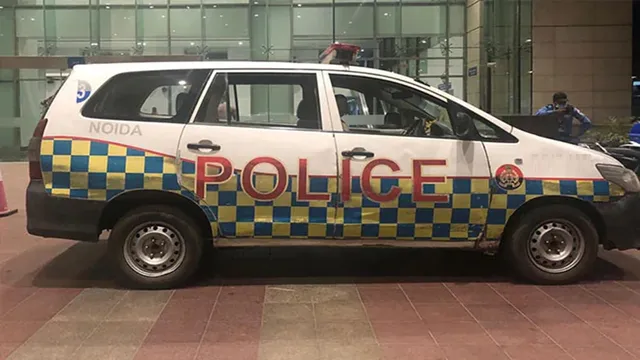 नोएडा में चाय की दुकानों में आगजनी की घटना को सांप्रदायिक रंग देने का षड्यंत्र, भ्रामक पोस्ट करने पर केस दर्ज