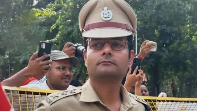 दिल्ली हाईकोर्ट से महिला पत्रकार को बड़ा झटका: एसीपी पर जातिसूचक टिप्पणी के मामले में FIR रद्द करने से इनकार